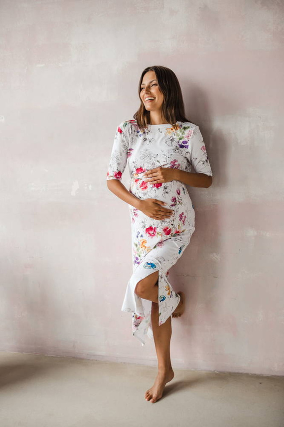 Sukienka do karmienia Two Ways LONG krótki rękaw Milk&Love biała w kolorowe kwiaty