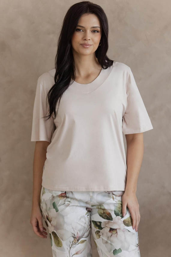 Piżama Afrodyta Taro beżowa- Bawełniana Piżama Damska z Kwiatowym Printem, Rękaw 7/8