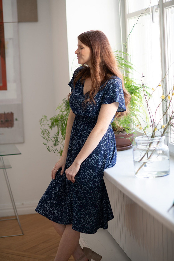 Lovely Dress Midi Milk&Love sukienka ciążowa i do karmienia granatowa w groszki