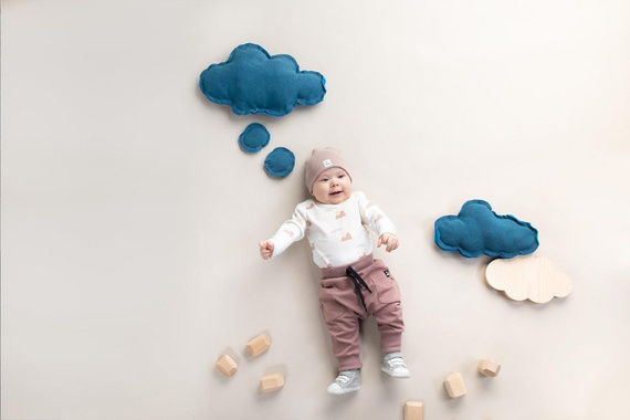 "Dreamer" Pinokio Pumpy dla chłopca- ciemny beż