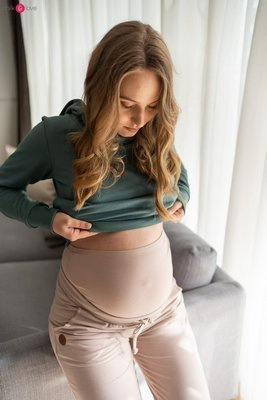 Spodnie Milk&Love dresowe ciążowe beżowy