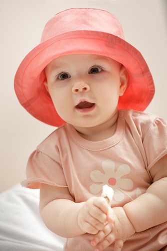 Summer Garden Pinokio kapelusz dziewczęcy - czerwony