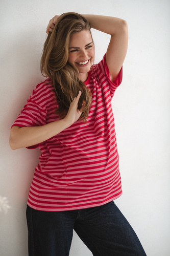 Mamahood T-shirt ciążowy i do karmienia Milk&Love czerwono-różowe paski– wygodny i stylowy