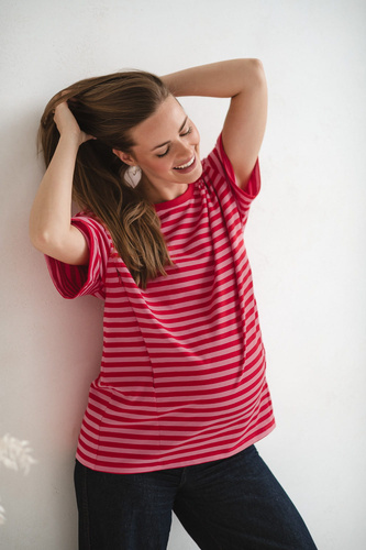 Mamahood T-shirt ciążowy i do karmienia Milk&Love czerwono-różowe paski– wygodny i stylowy