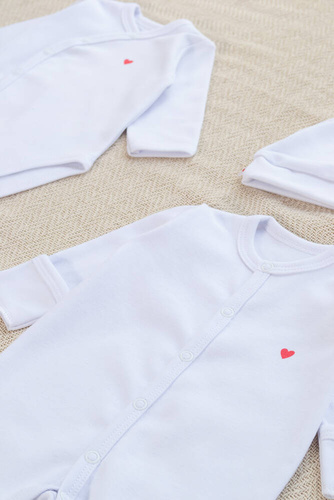 Czerwone Serduszko wyprawka niemowlęca 5 częściowa Martex