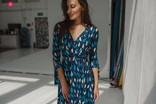 Two Ways MIDI Milk&Love Sukienka ciążowa i do karmienia granatowa w listki