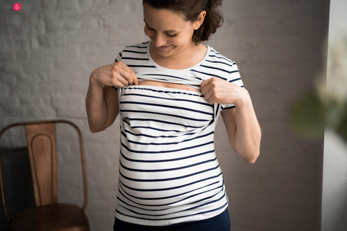 Milk Shirt Bluzka do karmienia i ciążowa z krótkim rękawem Milk&Love w cienkie paski