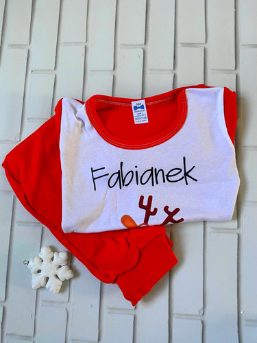 Renifer Moocha Piżamka świąteczna dla dzieci z imieniem FABIANEK czerwony 