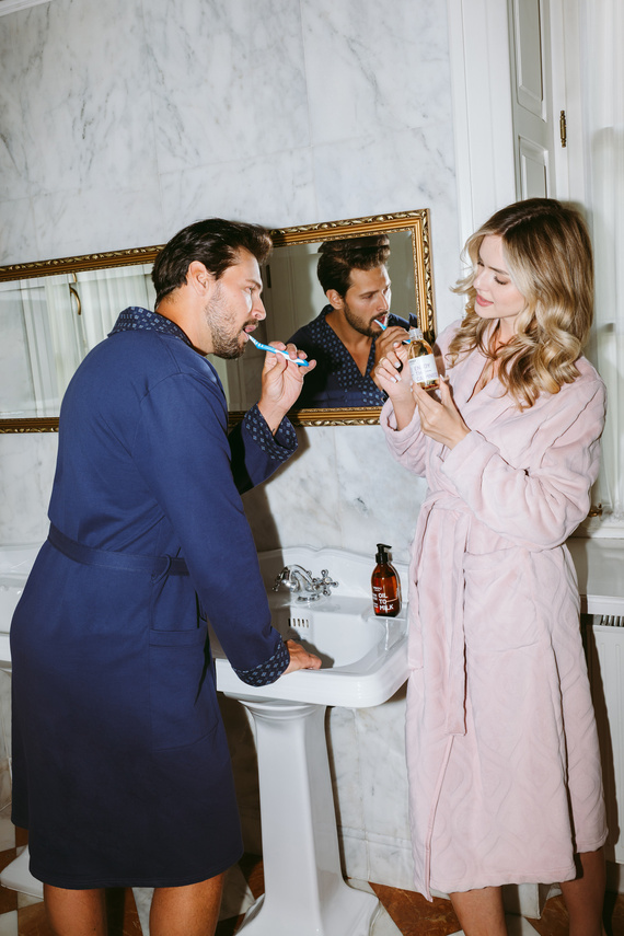 Szlafrok męski Gerard – bawełna 100%, klasyczny krój z eleganckim wykończeniem Italian Fashion