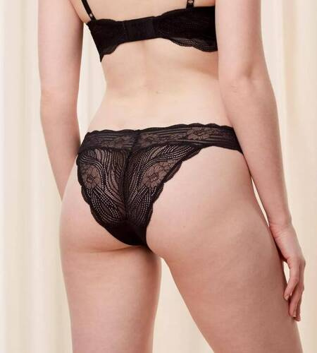 Lift Smart Highleg Brazilian Figi Damskie Triumph- czarny