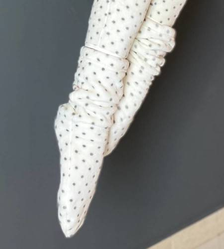 553/554 Wellsoft Gładkie skarpetki do spania De Lafense - ecru małe kropki