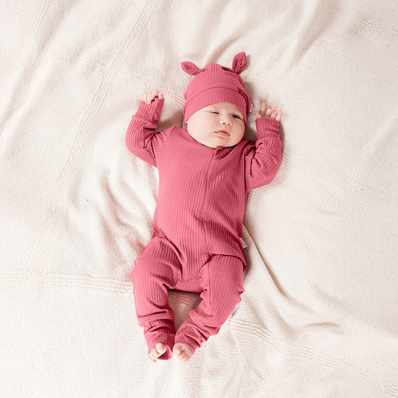 216054 Lala Nicol Czapeczka niemowlęca