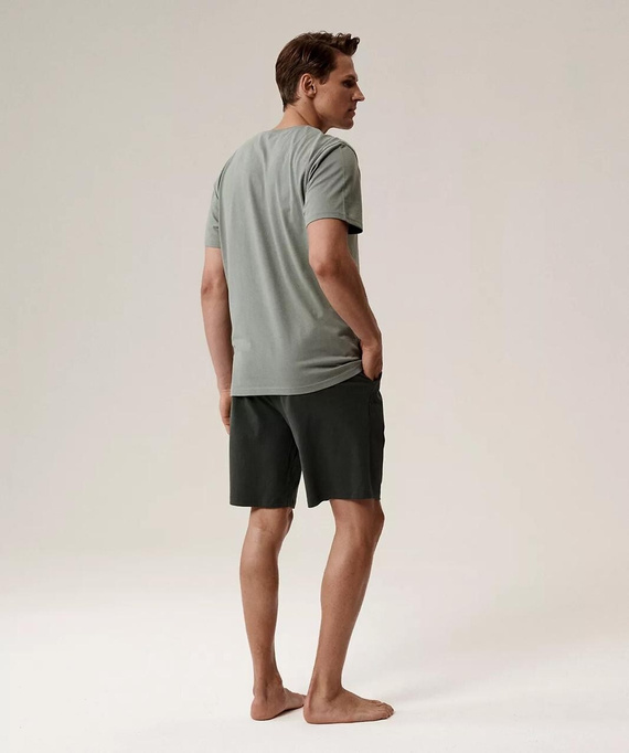 Piżama męska NMP-396 –zielony/khaki bawełna, krótki rękaw, lekka i wygodna na lato