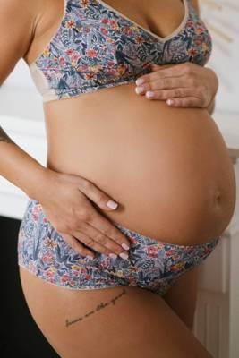 Motley Floral figi ciążowe Momtobe
