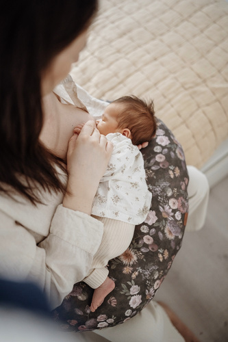 Mystery of Flowers Rogal do karmienia Makaszka