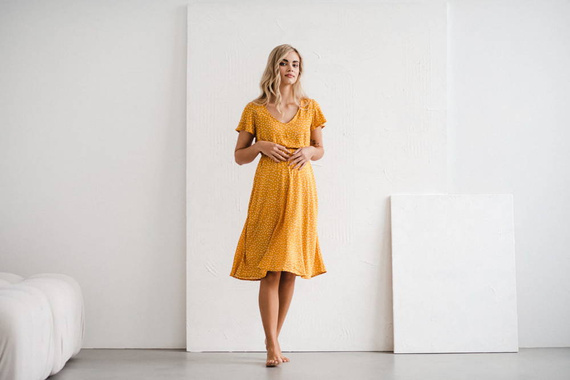 Lovely Dress Midi Milk&Love sukienka ciążowa i do karmienia musztardowy w groszki