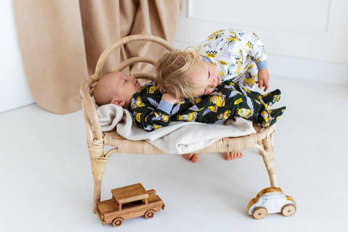 02250T2 "Taxi 2" Pajacyk niemowlęcy dresowy Makoma zielony