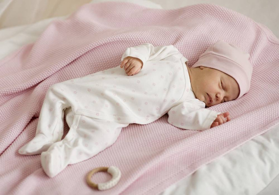 Lovely Day Pinokio Pajac niemowlęcy wiązany - rose ecru