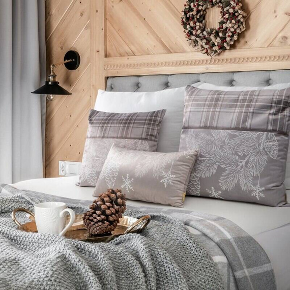 Holly 1 poszewka świąteczna welwetowa Eurofirany beżowy