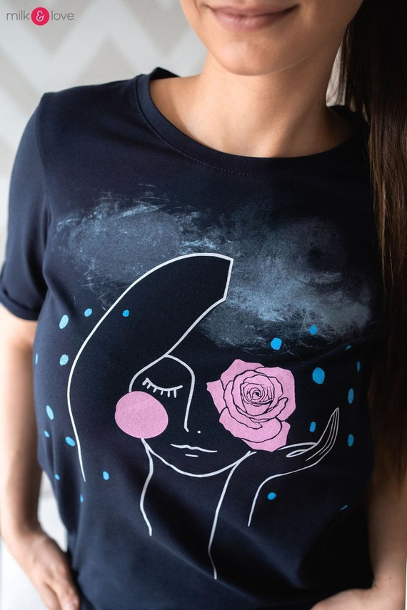 Bluzka do karmienia Boob Milk&Love ciemny granat z grafiką