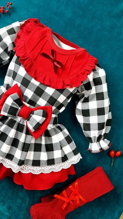 182KK Santa Body falbanka z długim rękawem Marija - kratka z bordowym dekoltem