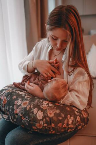 Mystery of Flowers Rogal do karmienia  Makaszka