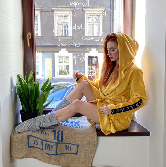 626 Abigail Krótki Szlafrok damski Forex - miodowy