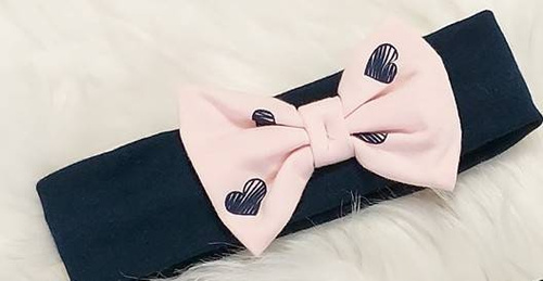 Serduszka Bambarillo opaska z kokardką granatowo-różowy