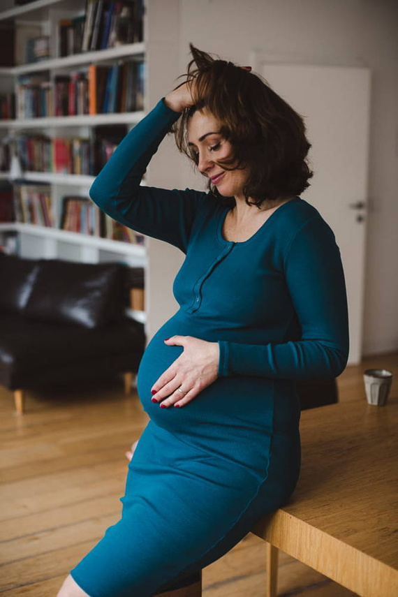 Tummy Sukienka ciążowa i do karmienia z dzianiny w prążek Milk&Love szmaragdowy