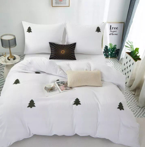 Cuty Christmas Pościel świąteczna z mikrofibry Spod Igły i Nitki – biała z aplikacjami 3D zielona choinki, zapięcie na suwak