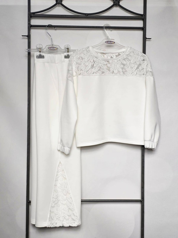 Komplet Eliza Bambarillo śmietankowy z koronką dla nastolatek