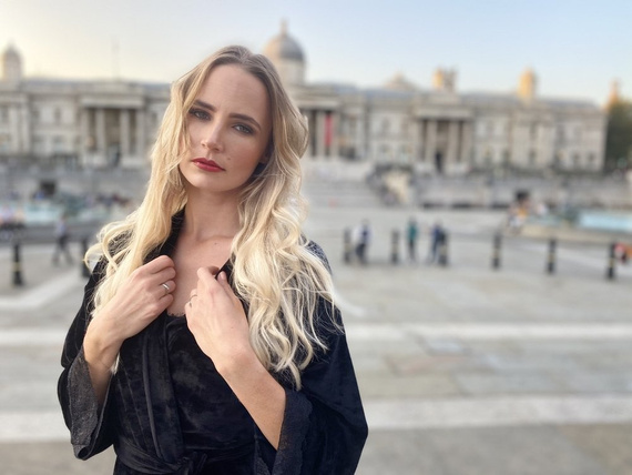 457 Milagros Szlafrok damski Krótki Forex - czarny