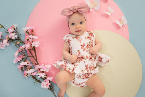 Summer Mood Pinokio Sukienko-body - ecru kwiaty