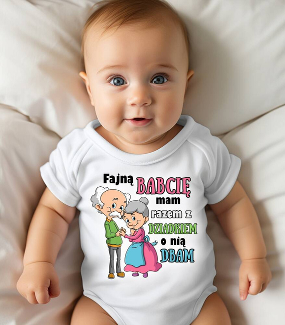 "Fajną babcię mam razem z dziadkiem o nią dbam" Moocha body krótki rękaw biały 