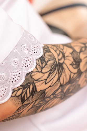 34DB Peonia Koszula nocna damska – biała z koronką Marija, 100% bawełna